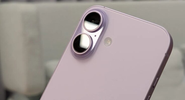 Apple and Samsung dominate the world’s best-selling smartphones, with the iPhone 17 at the top