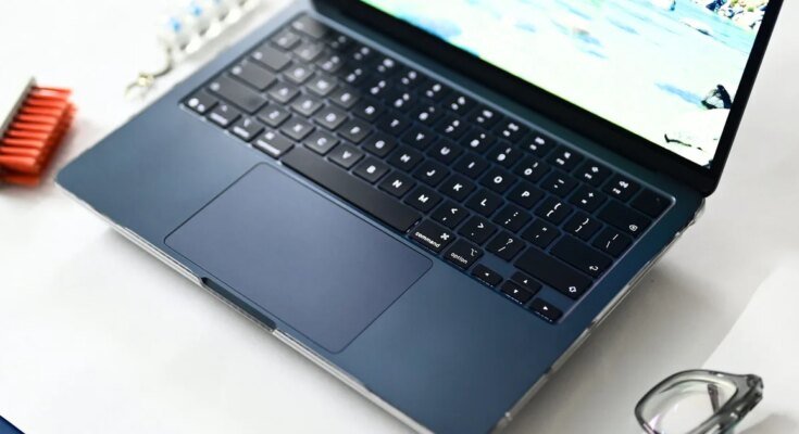 I upgraded from the M1 to the M5 MacBook Air and the speakers got worse