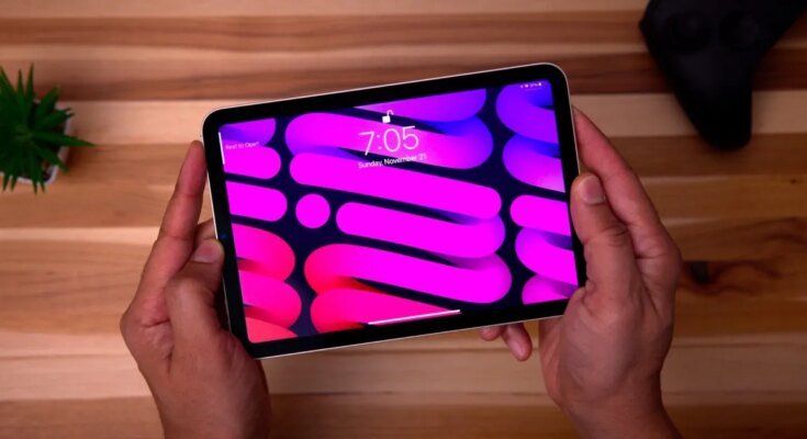 The new OLED iPad mini is expected to be available at the end of October