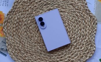 Motorola could be working on an iPhone Ultra-like foldable device